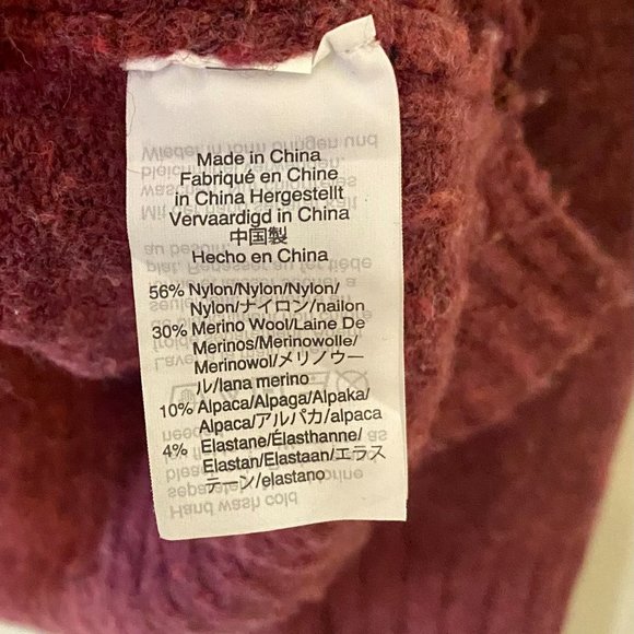 XL Inland Turtleneck in Coziest Yarn - Picture 5 of 5